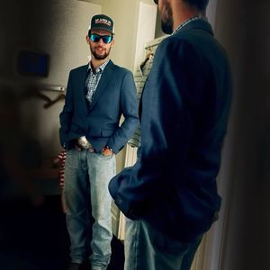 Meet your Posher, Hunter